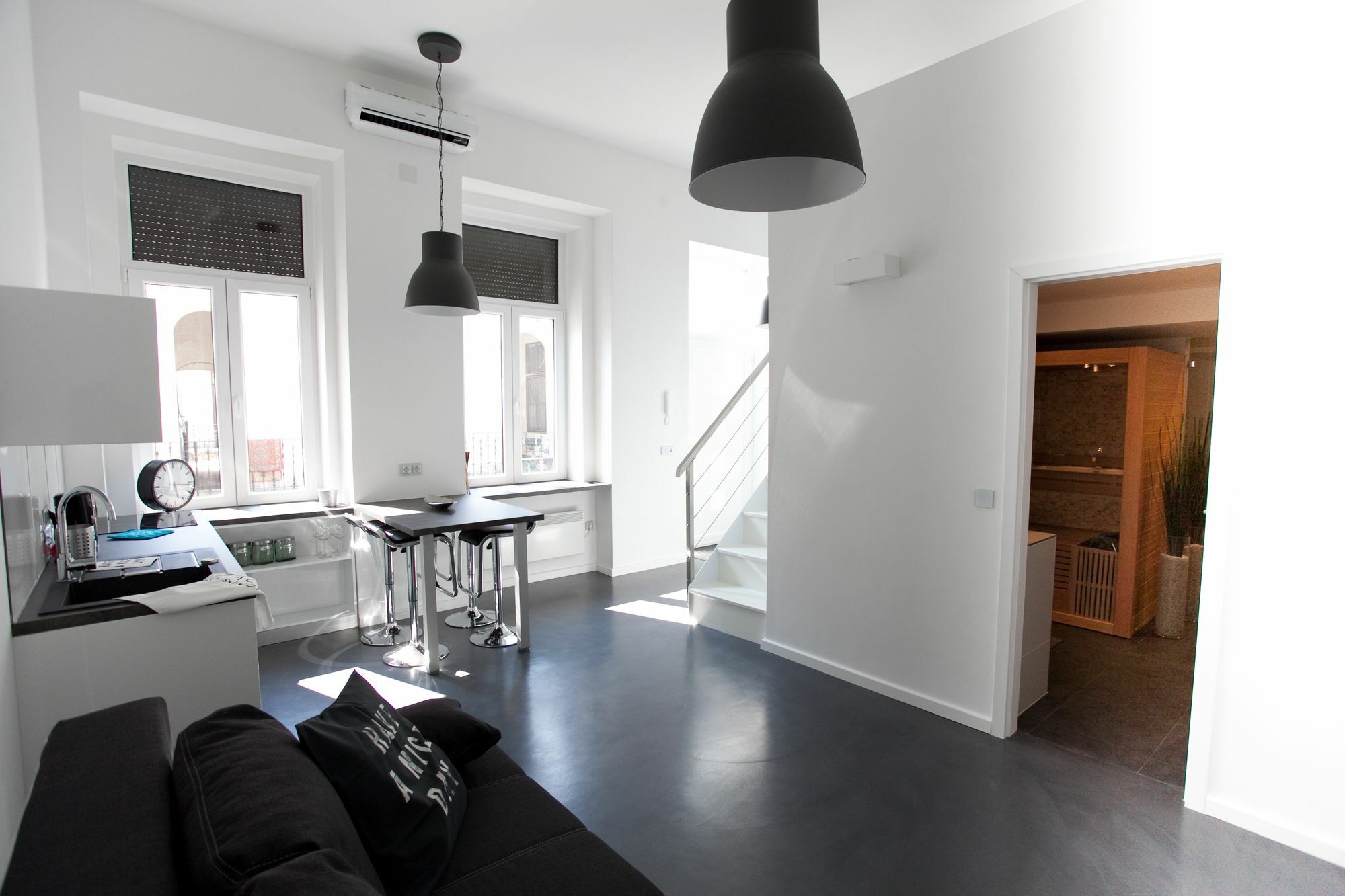 Mini Loft Design - With Sauna Boedapest Buitenkant foto